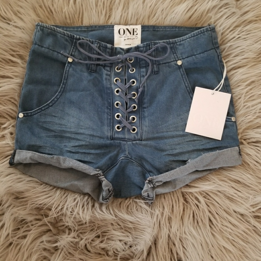 NWT One Teaspoon super freaks lace up jean shorts